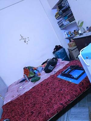 IR BOYS PG AND TIFIN CENTRE Thadi Market - Room interior