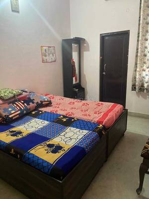 Paarth's Girls PG Chandragupta Nagar - Building entrance