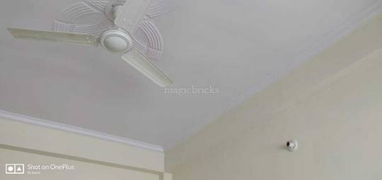 Room/Bed in a 2 Bhk apartment Mahal Yojana - Building entrance