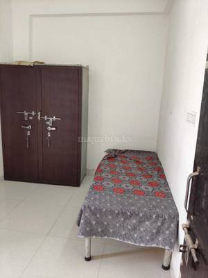 Room/Bed in a 5 Bhk apartment Agarwal Farm - Boys hostel in Jaipur