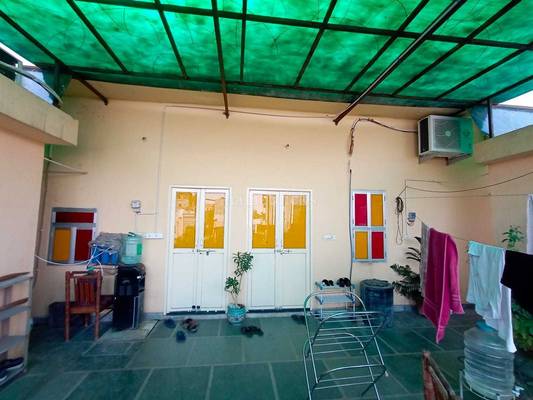 Room/Bed in a 5 Bhk apartment Bajaj Nagar - Boys hostel in Jaipur