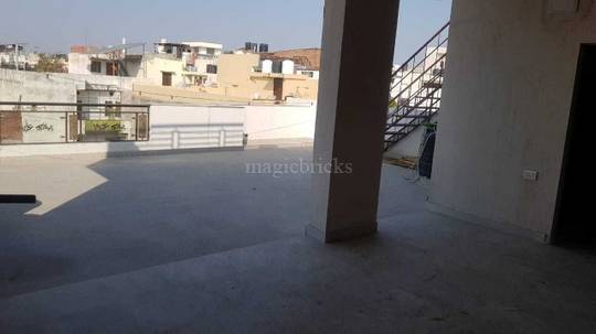 Single Room in a 1 Bhk apartment Ashok Vihar Vistar - Facilities