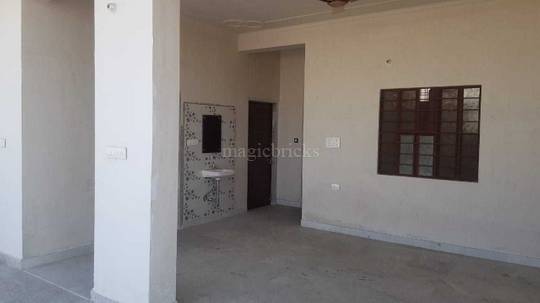 Single Room in a 1 Bhk apartment Ashok Vihar Vistar - Dining area