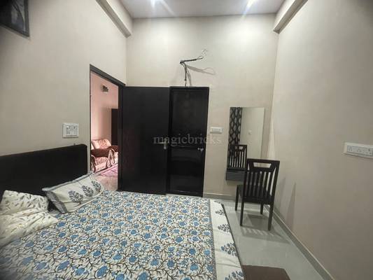 Single Room in a 1 Bhk apartment Mansarovar Extension - Co-ed hostel in Jaipur
