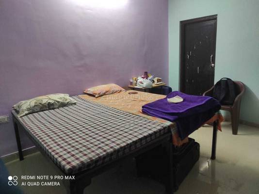 Kalka girls PG Shipra Path - Common area