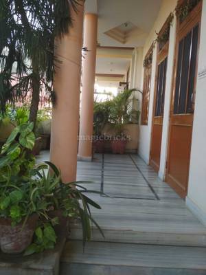 Single Room in a 1 Bhk apartment Nandpuri - Room interior